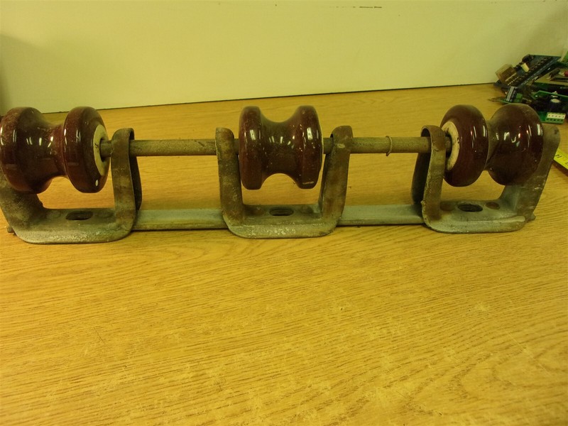 3-Hydel Wedge/Grip Insulator 2-1/2" Brown with Clevis Insulators *FREE SHIPPING*