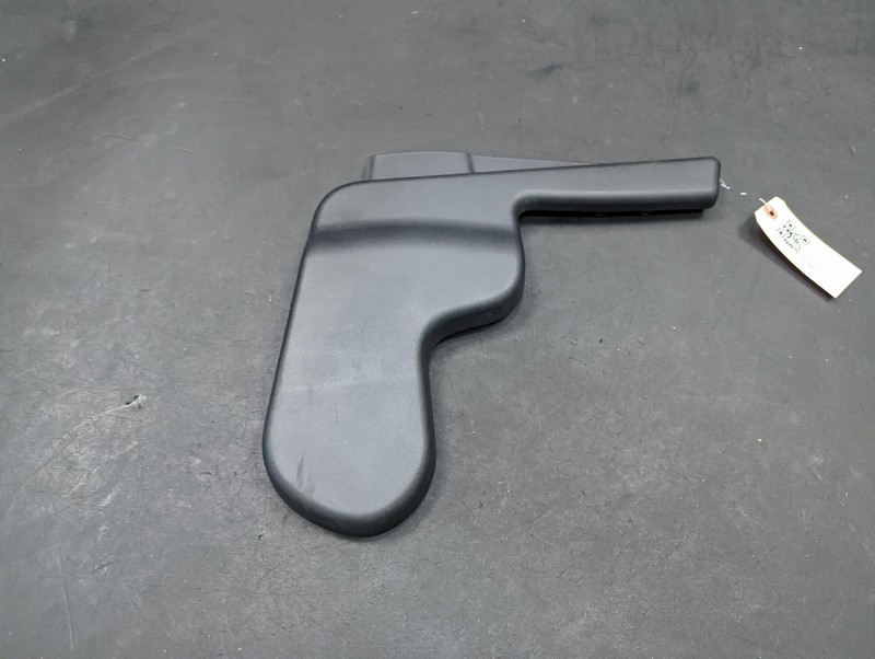 2nd Row Rear Right Seat Inner Cover 2018 Nissan Pathfinder 88222-3JA0A 13 - 20