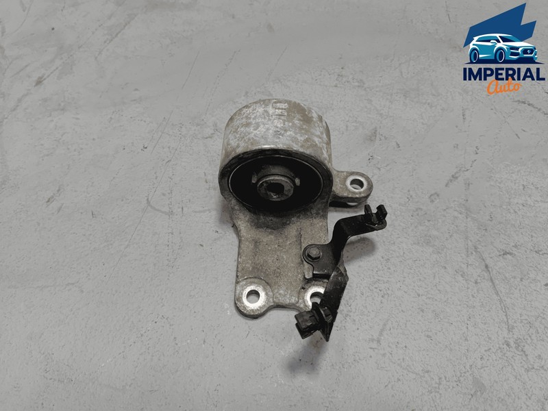 TOYOTA RAV4 2019-2025 2.5L LEFT DRIVER SIDE ENGINE MOUNT BRACKET OEM