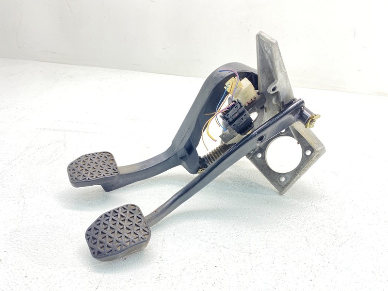 91-99 BMW E36 323 328 M3 Z3 Manual Transmission Clutch Pedal Pad Assembly OEM✅