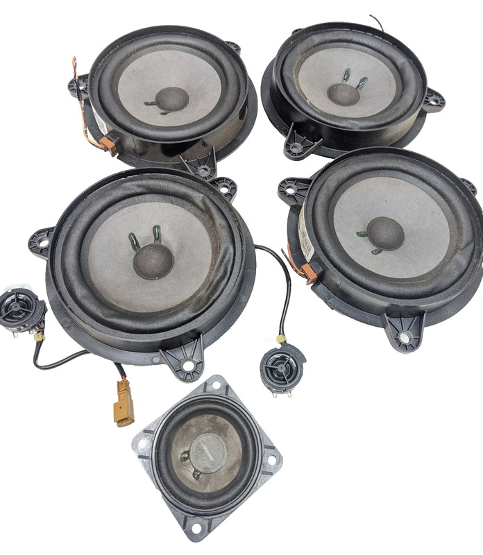 2006 Infiniti M35 M45 Bose Speaker Set OEM