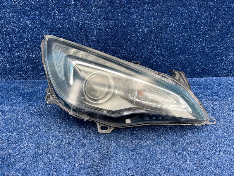 2016-2019 Buick Cascada front right Xenon Headlight OEM 39059579