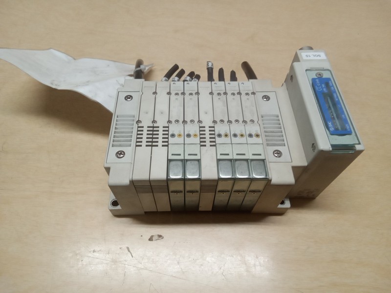 SMC SS5Y31-E4R008 8 Station Block W/ (5) SY3201-5U1 Solenoid & EX260-SMJ1