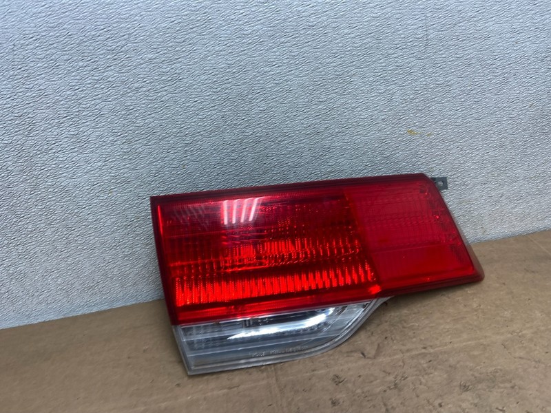 2008 to 2010 Honda Odyssey Left Driver LH Side Tail Light Inner Oem Y6909 DW