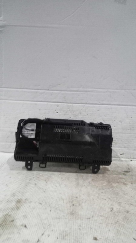 2023 VOLVO XC60 Speedometer Gauge OEM Black 20000 Miles NJ25-20251-495043
