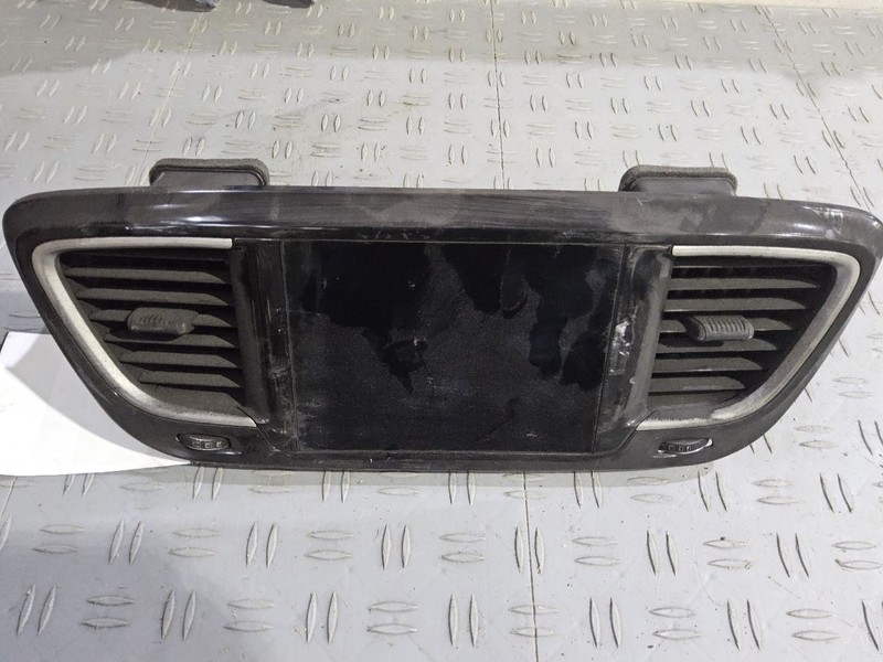 2018-2020 Chrysler Pacifica Front Dash 8.4" Touch Screen Display Opt JB2