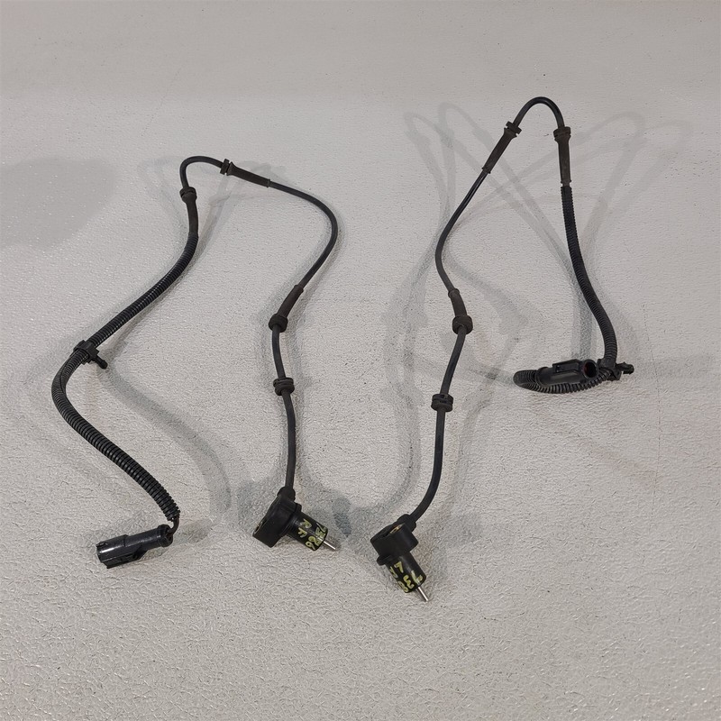99-04 Ford Mustang Front Abs Sensor Wheel Speed Sensors Pair Lh Rh Aa7386