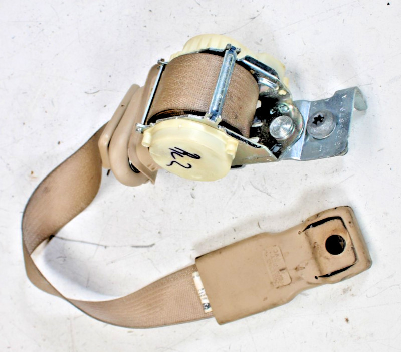 AL1Z78611B69AH 08-14 Lincoln Navigator Left Rear Second Row Seat Belt Retractor