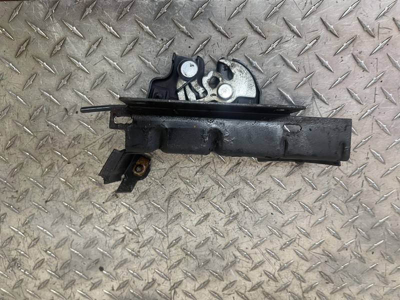 1992-1996 Buick Roadmaster Hood Latch Assembly Oem Tested
