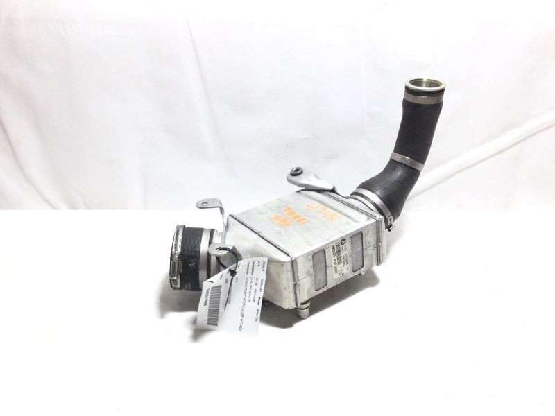7575406 RIGHT INTERCOLLER W TUBES TWIN TURBO 4.4L Fits 08-18 BMW 750IL X6 31113
