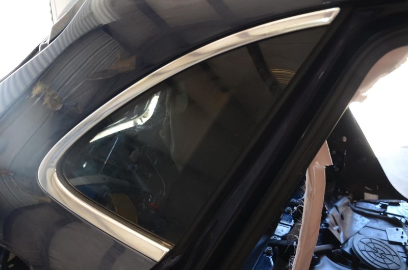 15-24 Porsche Macan 3.0L Passenger Right Rear Quarter Window Glass
