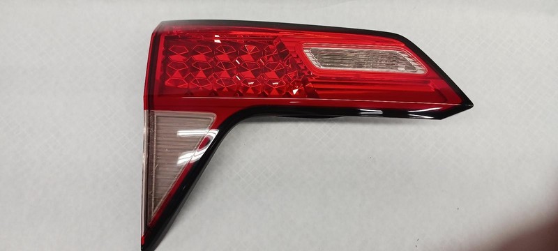 16-'18 HONDA HR-V Left driver inner Taillight OEM Grade B