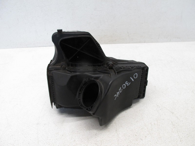 09-17 AUDI 8T A5 B8 A4 Q5 2.0 FSI AIR FILTER BOX CLEANER ASSEMBLY OEM 013024C
