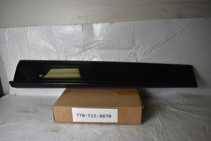 AUDI Q8 PREMIUM LOWER MOLDING RIGHT 2019-2024 OEM 4M8 853 960