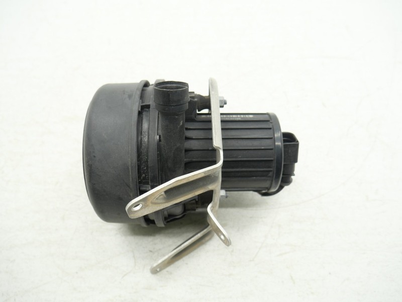 Used Air Injection Pump Secondary Right Passenger 2008-2014 Audi R8 OEM