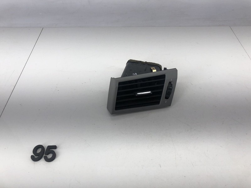 08-10 BMW X3 E83 FRONT LEFT DRIVER SIDE DASHBOARD AIR VENT OUTER GRILLE OEM