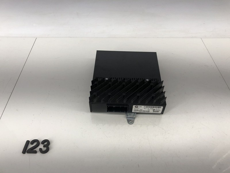 04-10 BMW X3 E83 SOUND AUDIO MUSIC AMPLIFIER CONTROL COMPUTER MODULE OEM