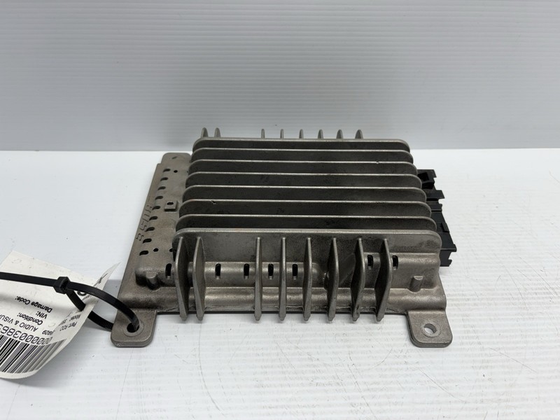 2005-2009 Nissan 350z Convertible Bose Audio Amplifier 28060 CF41A