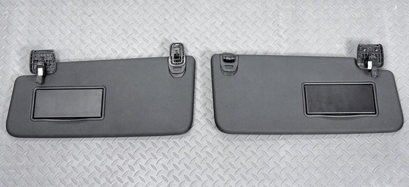 ✅ 2019-26 RAM 1500 5th Gen. OEM ILLUMINATED SUN VISOR LEFT & RIGHT Black MIRROR