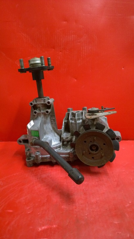 RH HYDRO GEAR TRANSAXLE TRANSMISSIONZA-DHBB-2A7C-1DFXWD-13919**FINAL SALE