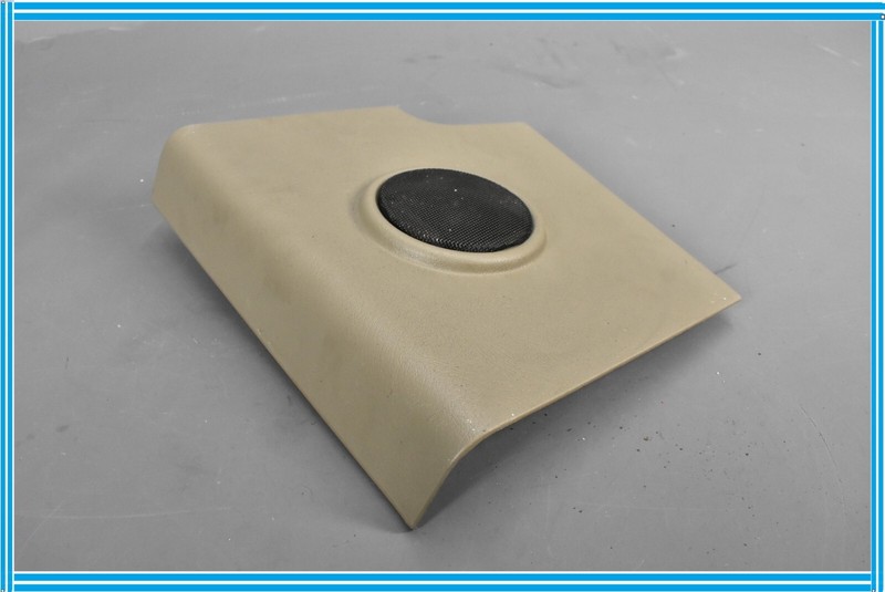 2003-2004 HUMMER H2 REAR PASSENGER SIDE QUARTER PANEL TRIM COVER W/ SPEAKER OEM