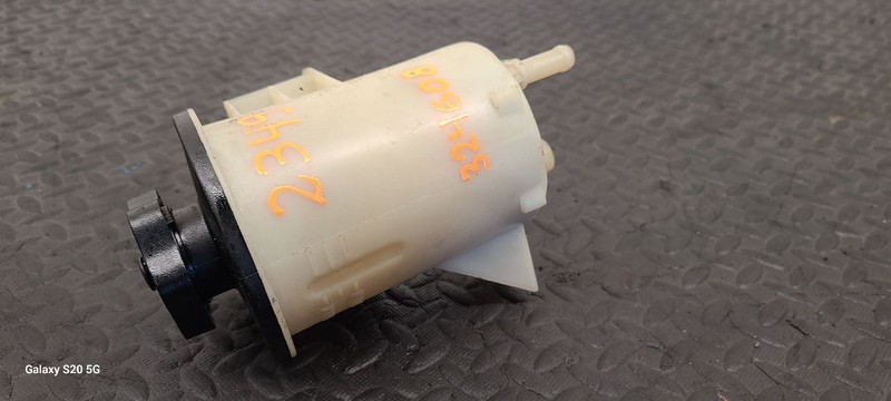 03-05 Lincoln Navigator Power Steering Reservoir OEM 2L7Z-3A697-AA