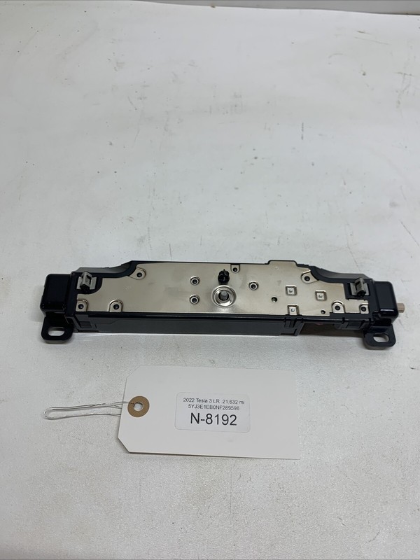 2017-2022 OEM TESLA Model 3 WIFI Bluetooth Antenna Module Unit 8192 B66