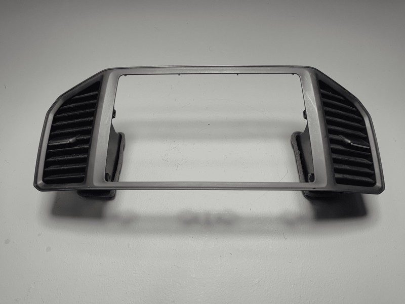 2020-2023 VOLKSWAGEN ATLAS ATLAS DASH CENTER INNER AIR VENT GRILLE OEM