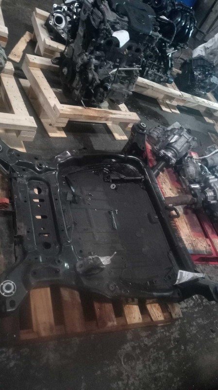 2018 Land Rover Discovery Sport Frame Crossmember OEM Grey 104K Miles
