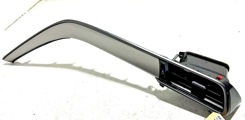 TOYOTA CAMRY 2018-21 DASH DASHBOARD PASSENGER SIDE BEZEL MOLDING & AIR VENT OEM