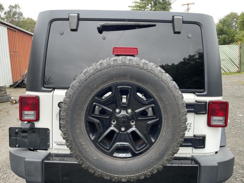 2011-2018 JEEP WRANGLER BACK DOOR LOWER WHITE PC: PW7 50K 49168