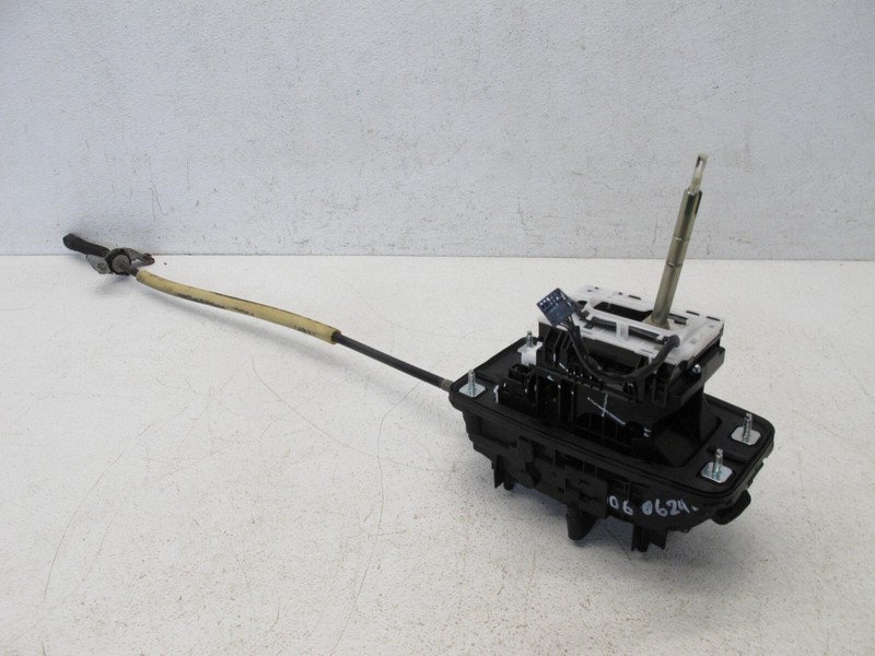 13-16 AUDI B8 A4 QUATTRO AUTOMATIC FLOOR SHIFTER GEAR SELECTOR OEM 060624B