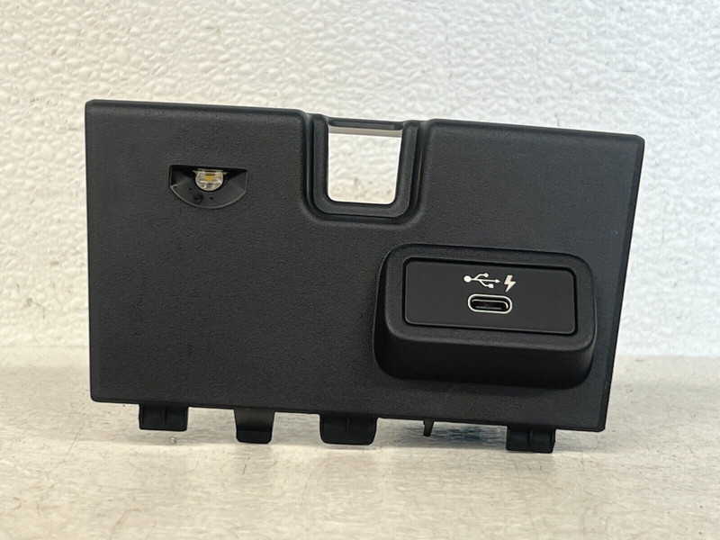 ⭐2021-2024 BMW M3 3-SERIES G80 CENTER CONSOLE INSERT TRIM & USB PORT OEM LOT2506
