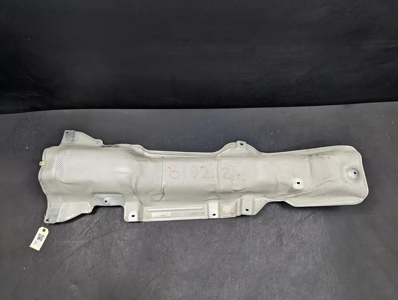 Fuel Tank Heat Shield 2022 BMW X1 51487290780 2018 2019 2020 2021