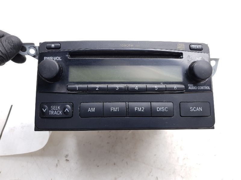 Radio Receiver With CD Face ID A51816 Fits 04-08 MATRIX 86120-02400
