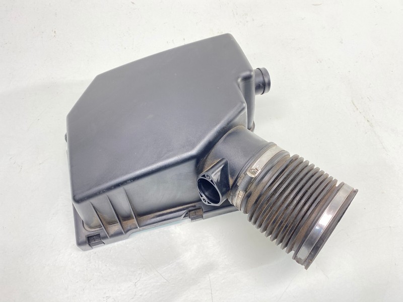 06-10 BMW E60 E63 E64 M5 M6 Right Air Intake Filter Muffler Housing Box 68K OEM✅