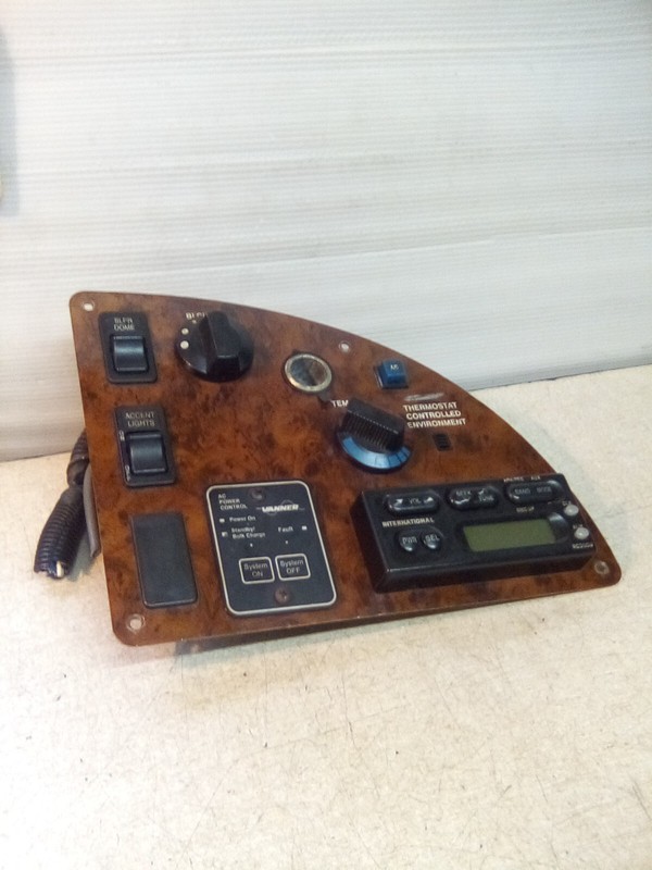 International 9200 3592516C91 Sleeper Climate Control Panel
