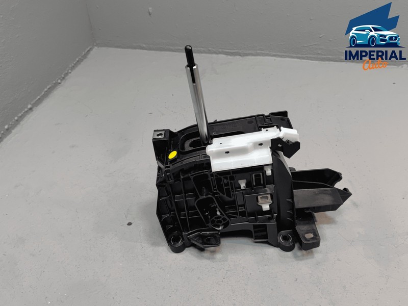 TOYOTA RAV4 2019 - 2025 TRANSMISSION SHIFT SHIFTER GEAR SELECTOR LEVER OEM