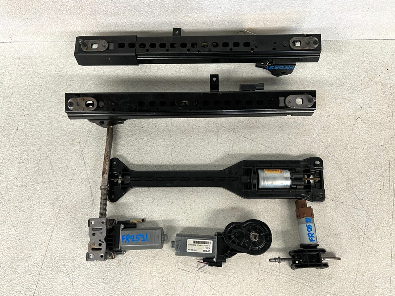 ⭐2017-2020 JAGUAR F-PACE FRONT RIGHT PASS SEAT TRACK FRAME RAIL OEM LOT2521