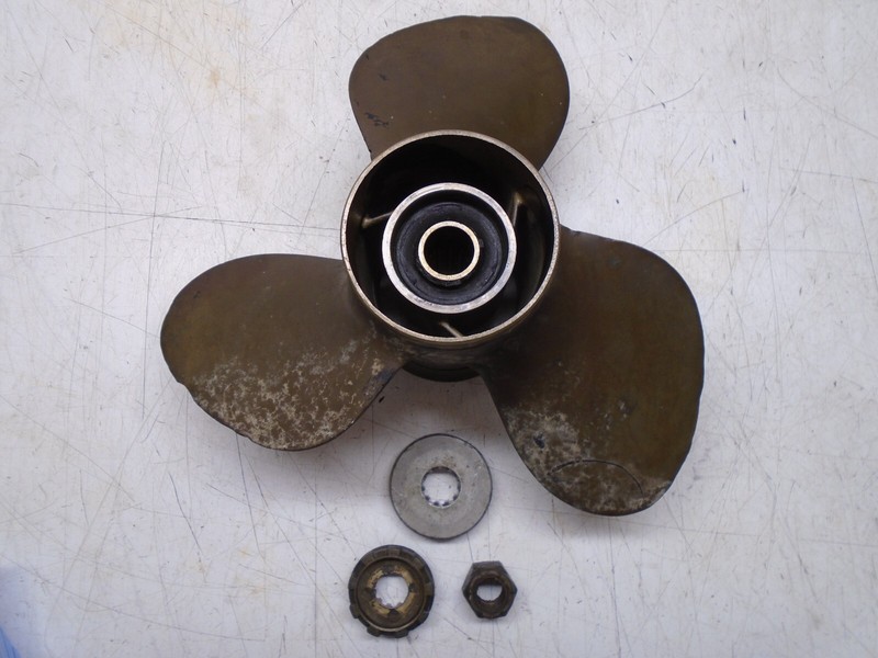 K2 Vintage Mercury 3 Blade Brass Boat Propeller 10 1/2" Diameter 3/4" Shaft