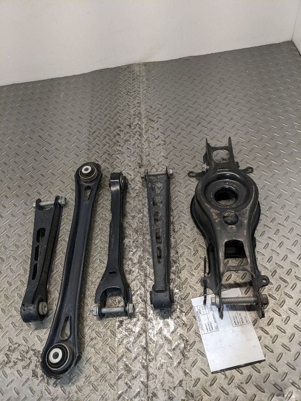 13-18 Cadillac ATS Sedan Rear Right Passenger Lower Upper Control Arm Se 1074578