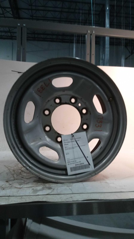 2012 Ford F250SD OEM Wheel 17 x 7.5 White Used - 660386 - 224K Miles