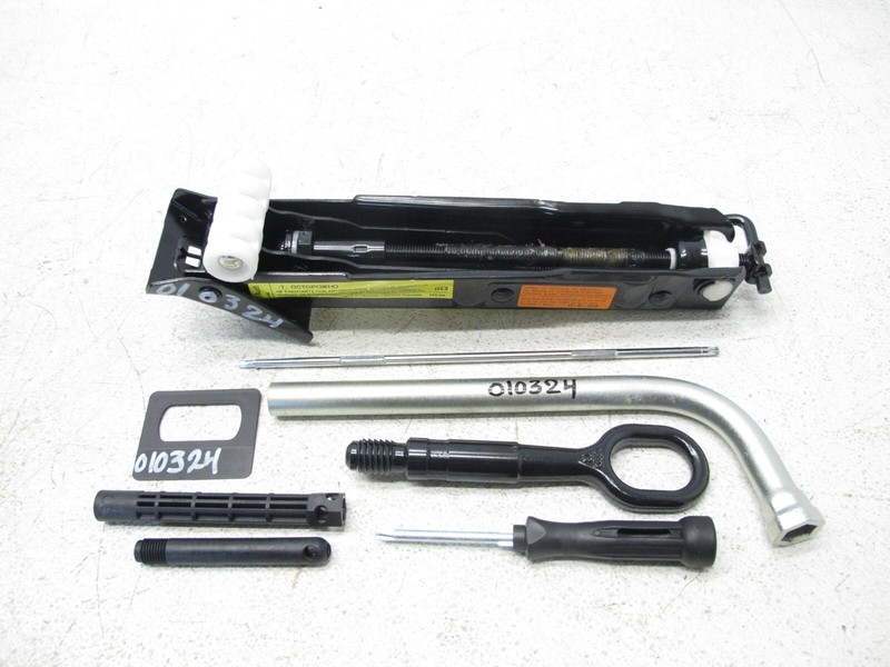 12-18 AUDI C7 A6 S6 A7 S7 RS7 TOOL KIT JACK EMERGENCY TRUNK KIT OEM 010324
