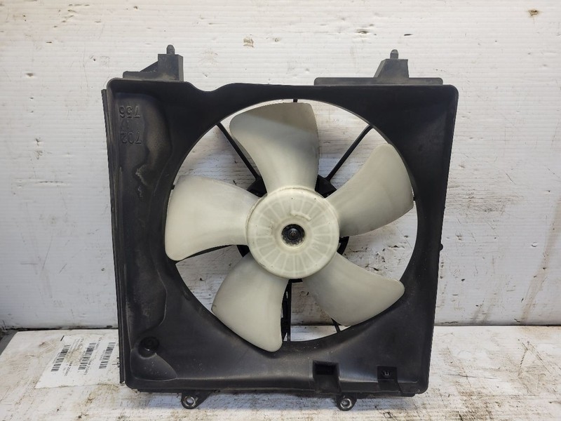 Driver Radiator Fan Motor Fan Assembly Radiator Fits 16-22 HR-V 1702439