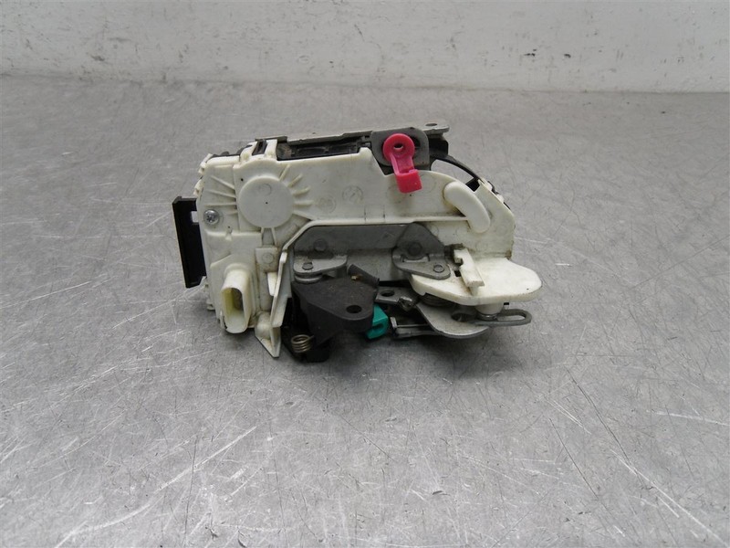 14 JEEP COMPASS REAR DRIVER LEFT DOOR LOCK LATCH ELEC ACTUATOR OEM P04589651AD