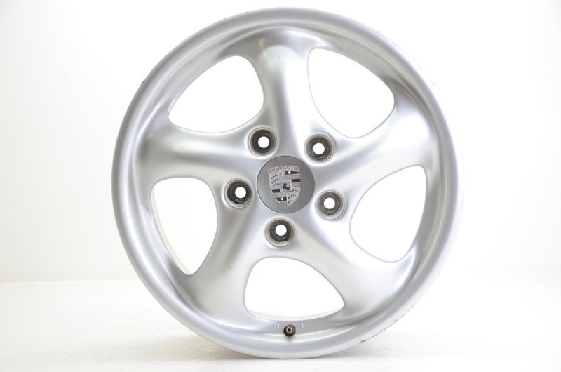 99-01 Porsche 911 3.4L 5 Spoke 17x7 Inch Wheel Assembly