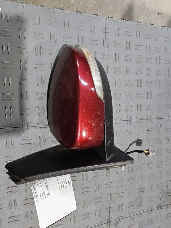 2013-2015 Ford C-MAX Drivers Side View Mirror w/Approach Lamps Thru 11/02/14