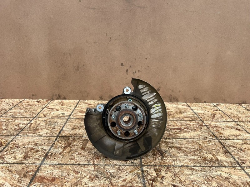 GENESIS G70 2019-2026 OEM REAR LEFT DRIVER SPINDLE KNUCKLE HUB ASSEMBLY