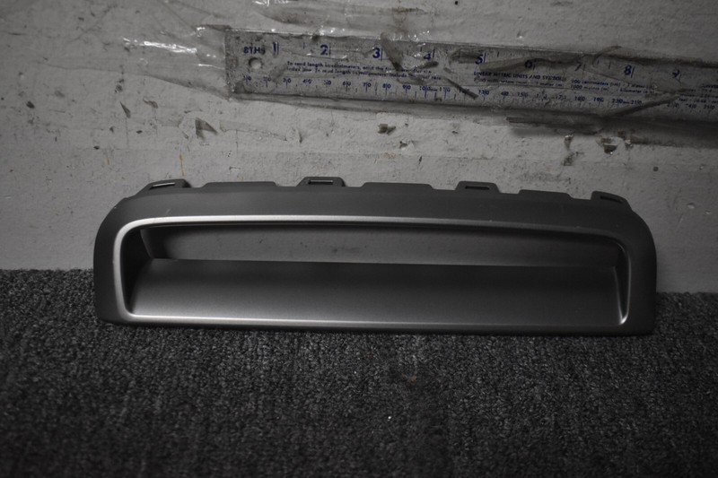 BMW LEFT SIDE TRIM FACTORY OEM