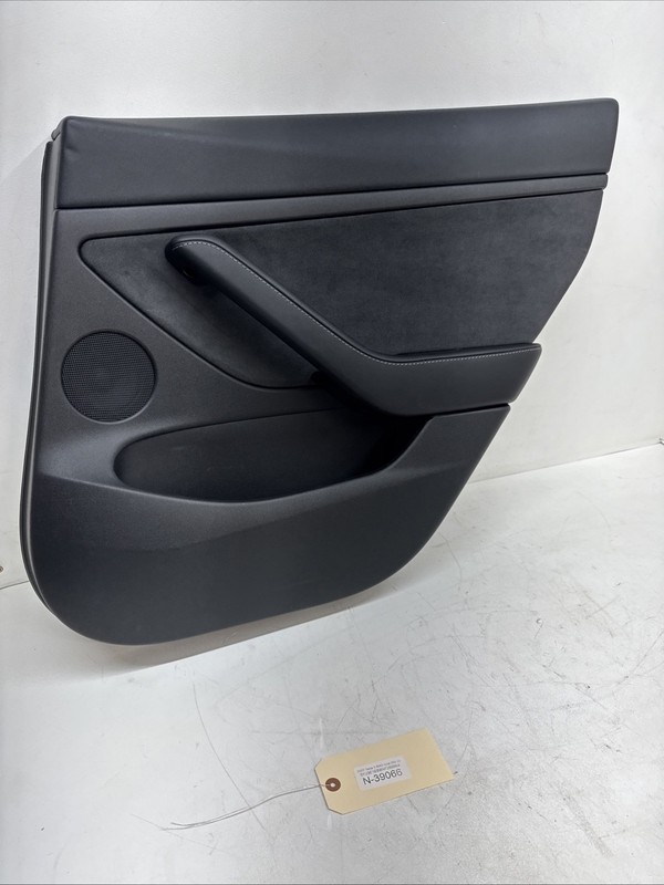 20-24 TESLA MODEL 3 REAR RIGHT DOOR PANEL CARD BLACK 39066 C1